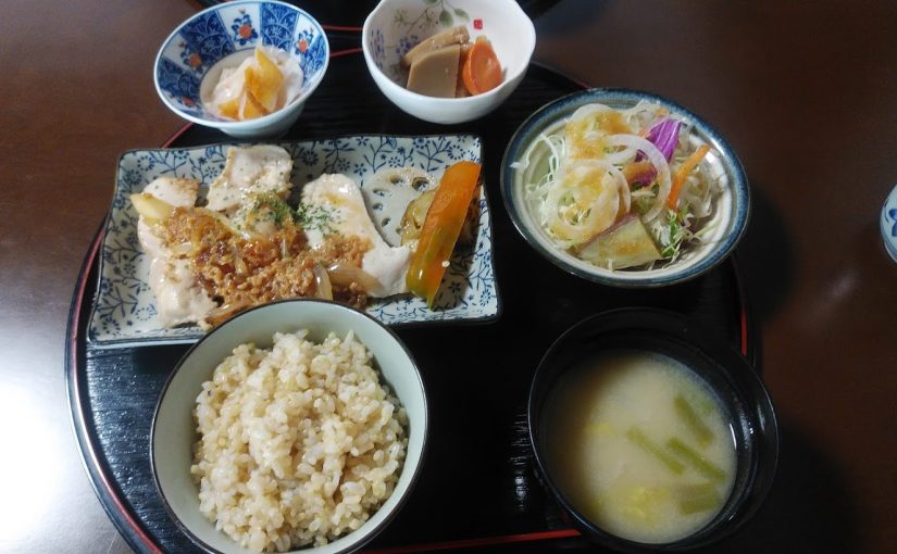 「陽だまり」（東多久）の鶏こうじランチ